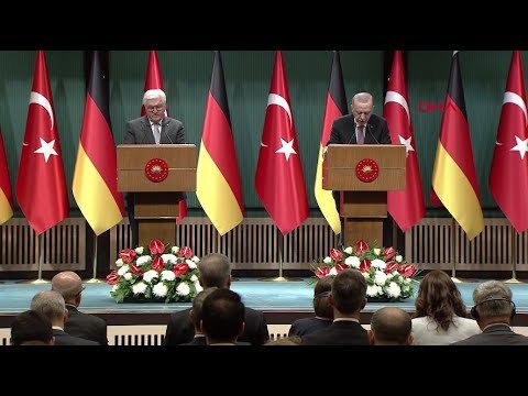 Cumhurbaşkanı Erdoğan, Alman mevkidaşı Steinmeier ile ortak basın toplantısında açıklama yapıyor