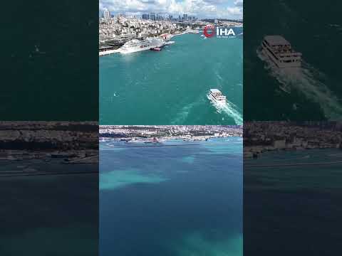 İstanbul Boğazı turkuaza büründü